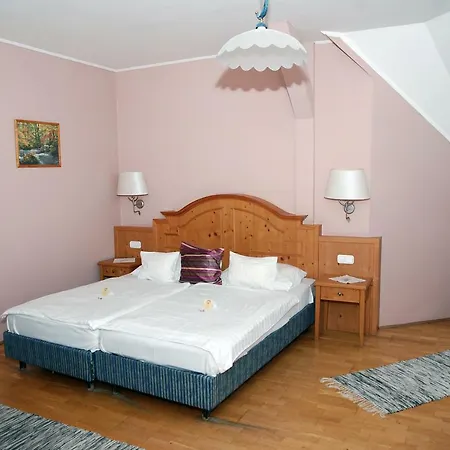 B&B Szent Anna Panzio Es Etterem